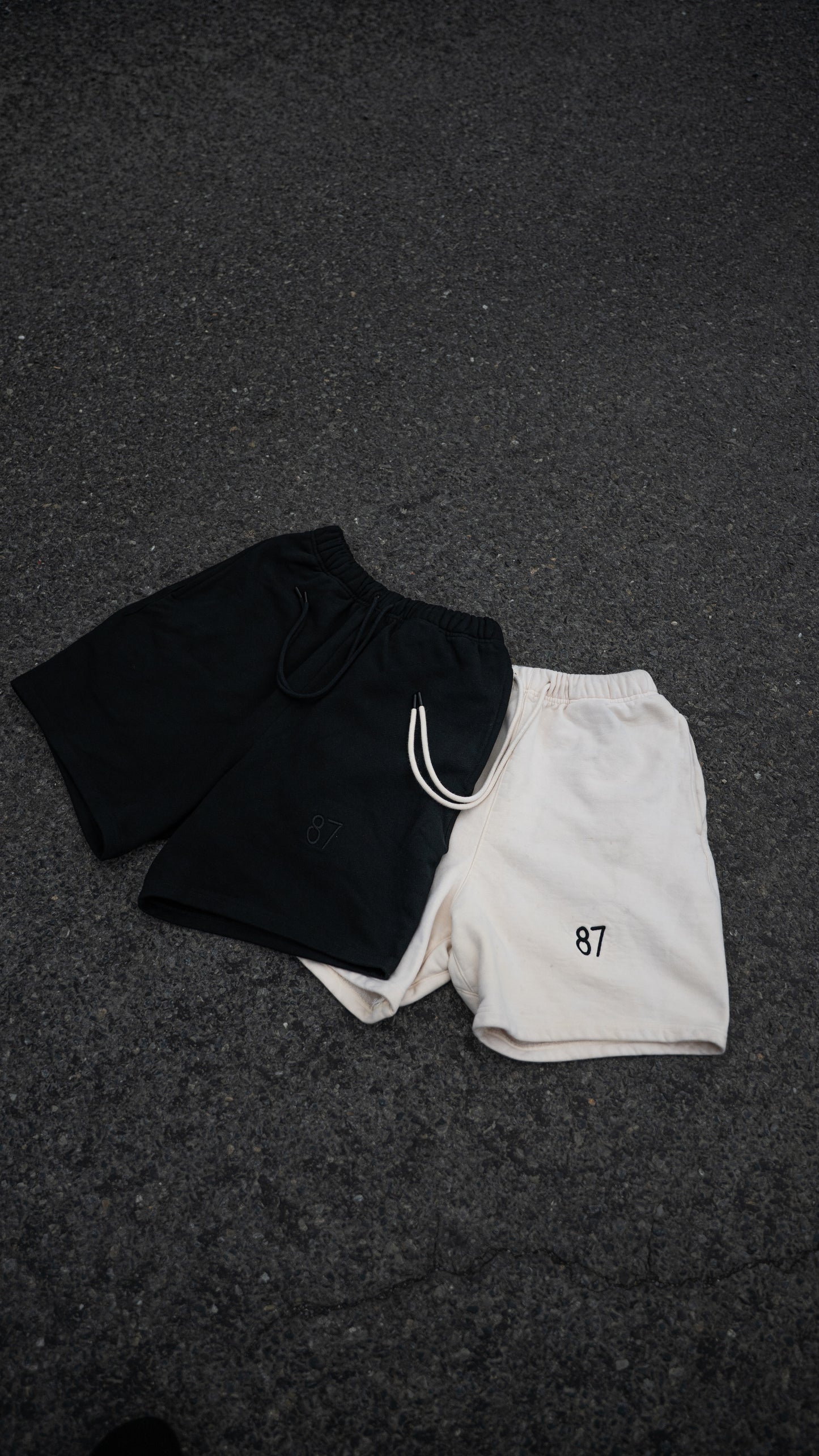 87 Oversized Fleece Shorts "Tan"