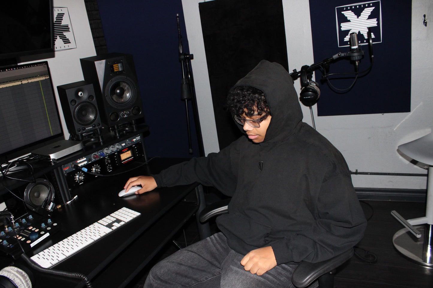 87 Heavyweight Hoodie "Coal"