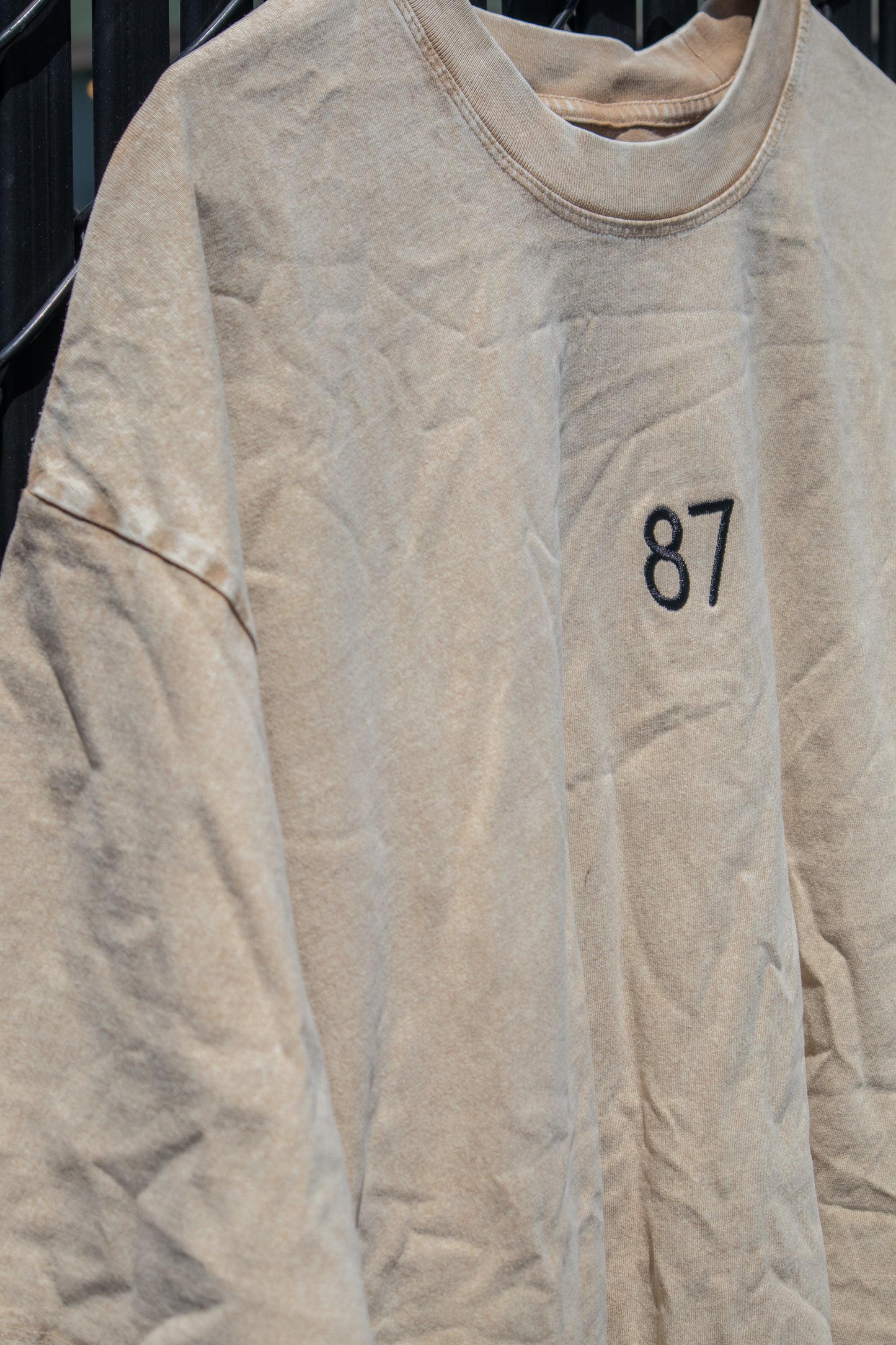 87 Over Size Acid Wash Tee "Sand"